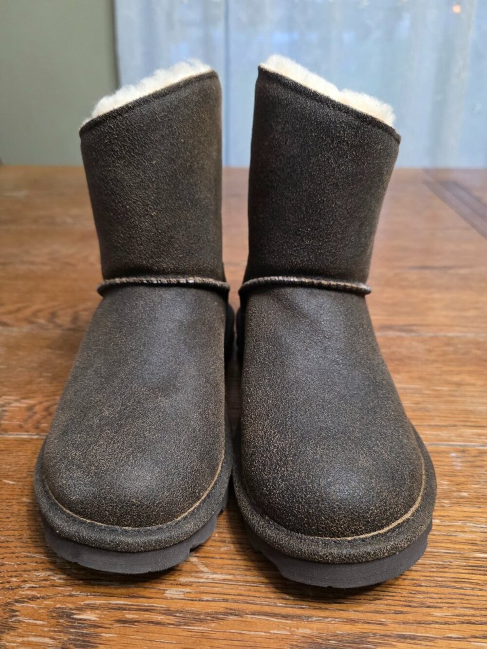 New Bearpaw Margaery Brown Suede Boots - Size 7